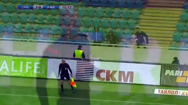 Yan hakemle böyle dalga geçtiler!