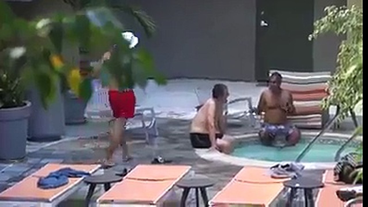 hahaha.. funny video