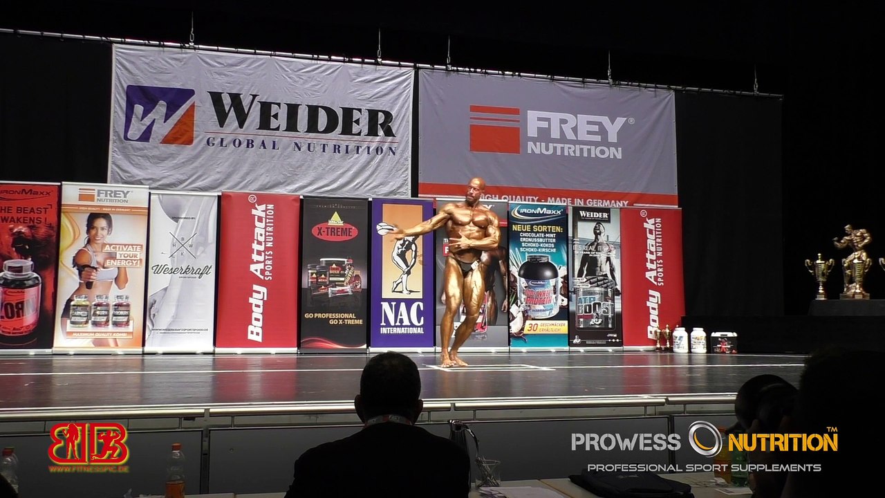 Universum 2015 André Schreiber Men Body I