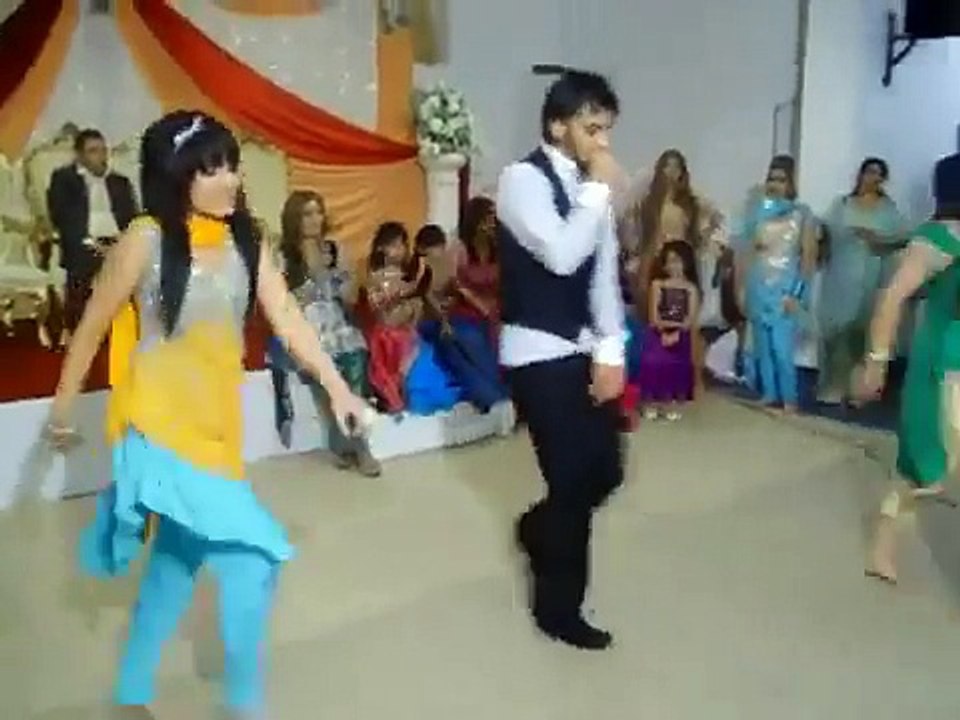 Pakistani wedding dance