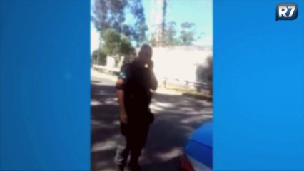 PMs do Rio de Janeiro liberam motociclista após propina: "Vou quebrar teu galho"