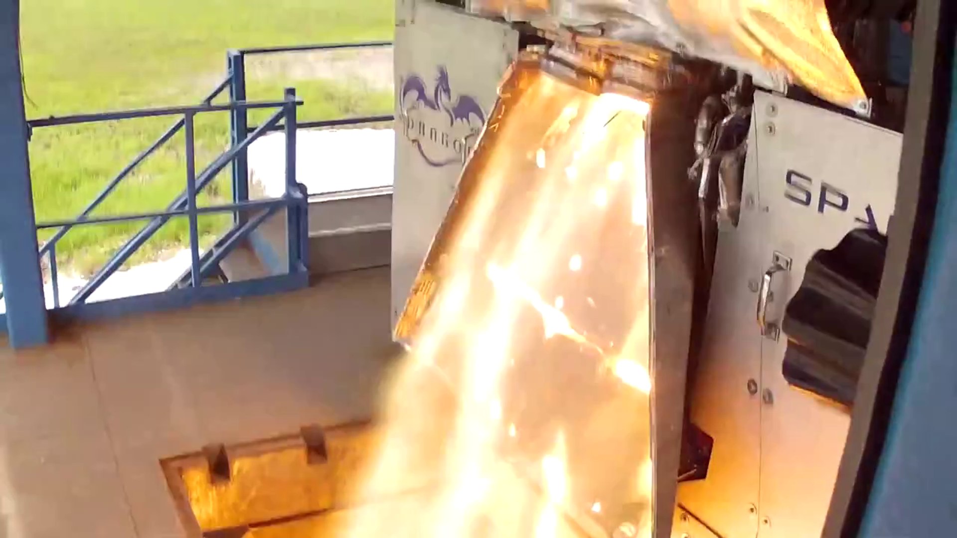 SpaceX SuperDraco Rocket Test Fire