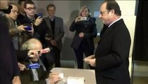 Régionales : François Hollande s'y prend à deux fois pour voter à Tulle