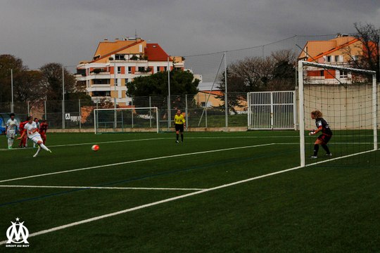 D2 féminine - OM 1-0 Dijon : le but de Caroline Pizzala (58e, sp)