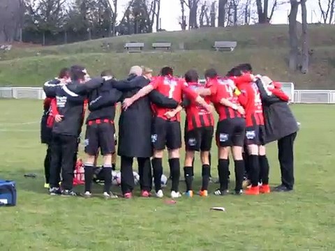 DHR : US MURAT 4 - 2 Thiers Cri de joie après la victoire 4 - 2 face au leader Thiers sur les terres murataises