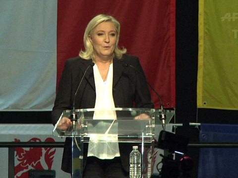 Régionales: le FN crie victoire, la droite intraitable, la gauche en mal d'unité