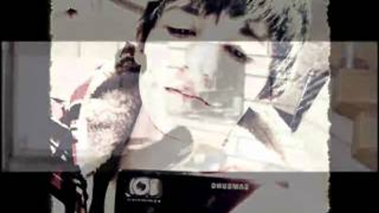 En güzel aşk uzak olanmış (Ağlatıyor bu şarkı)