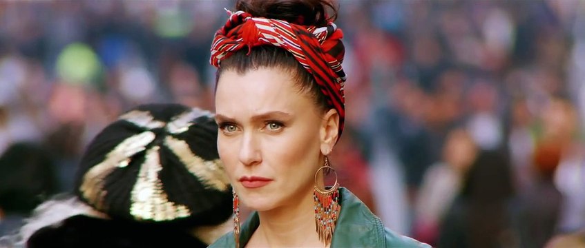 Şevval Sam - Ben Denizde Bir Gemi (Official Music Video)