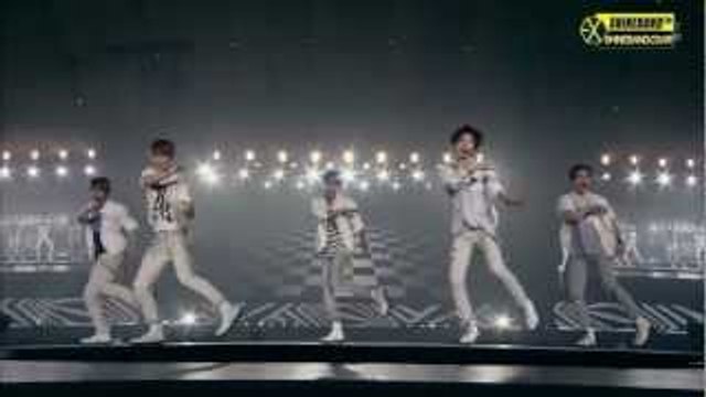 121026 SHINEE stage with Luhan, Sehun(EXO)