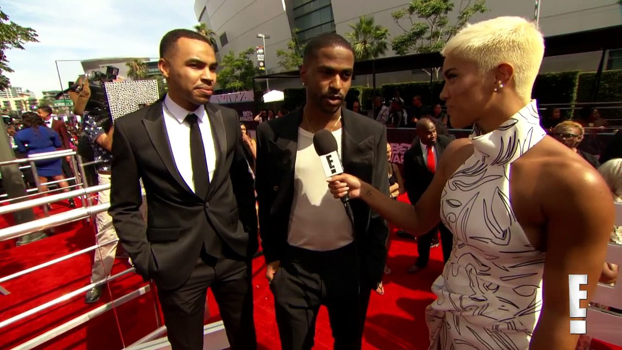 Chris Brown going crazy at BET Awards 2015