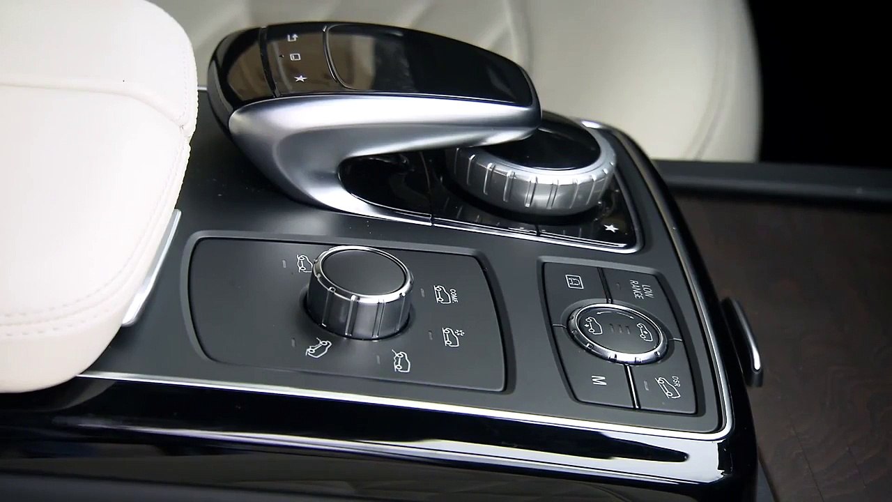 Mercedes Benz GLS 350d 4MATIC Interior Design