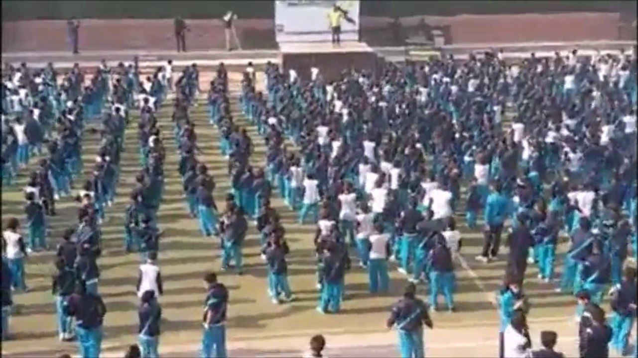 Zumba Mami 1.5k World's 2nd Largest Zumba Kids class dancing together with Nasrullah Michel Ansari