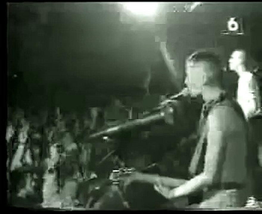 La Jeunesse Emmerde le Front National - Berurier Noir