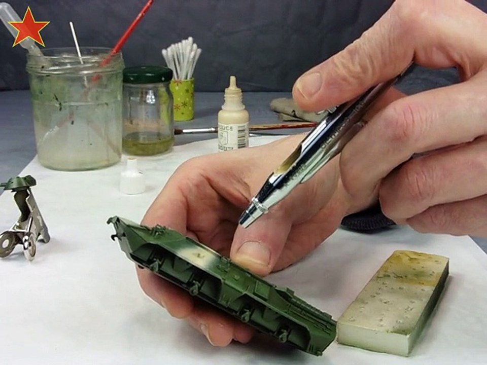 BTR80 Mise en peinture ép 3 :  Chipping camo (tuto modèle réduit)
