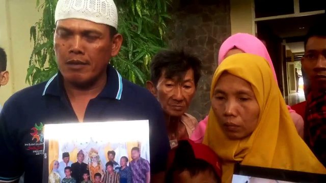 Keluarga Korban Tertembak Peluru Nyasar Histeris Mengadu ke Kapolda