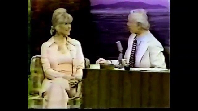 Johnny Carson And Doris Day Get Kinky