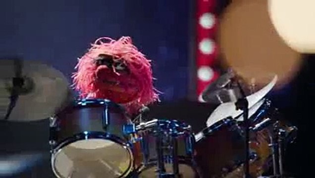 Dave Grohl and Animal Drum Battle - The Muppets -