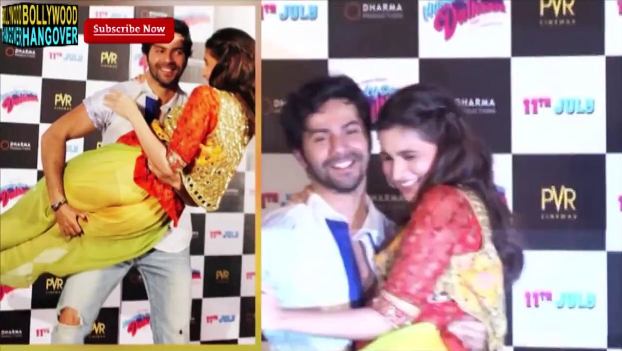 Bollywood-Wardrobe-Malfunctions--Oops-Moments--Bollywood-B00bs-Butt-NipslipPanty-Show