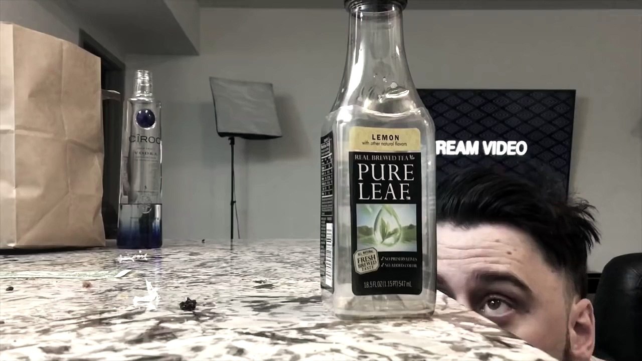 ‫Piques If Humans Acted Like Cats - Funny Vines by Piques