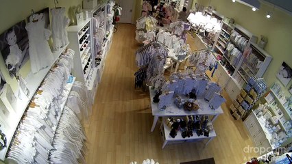 Shoplifting grandma caught on video