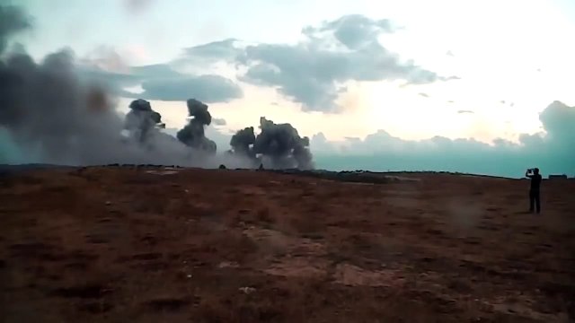 07. 2015-10-08 Russian MI-24 Hind attack helicopters and warplanes in action in Syria (Kafr Nabodeh)
