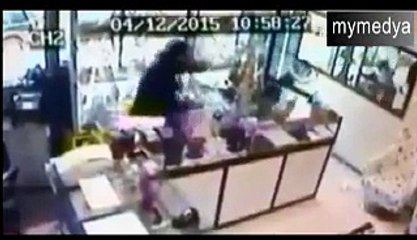 Kuyumcu kendisine saldıran şahsı böyle vurdu