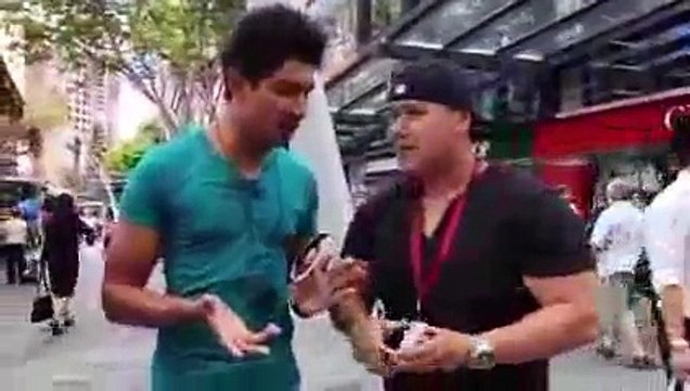 Street Magicians Entertaining An Audience! - Jay Jay Introduces