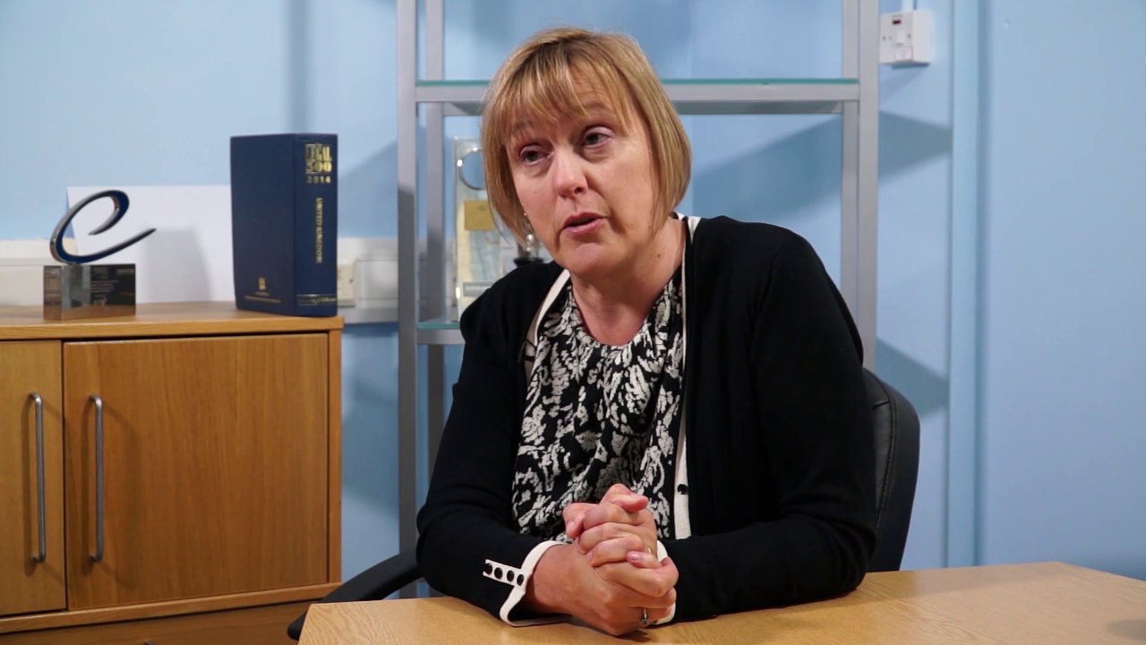 Do solicitors tailor their advice to men and women?