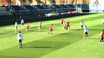 Cristiano Ronaldo makes an amazing back-heel pass at Real Madrid training