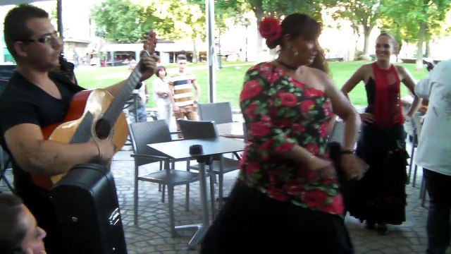 eddy a la guitare avec rumba is compas 2