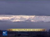 Amazing cloud formation appears above Chinese mountain range 2015