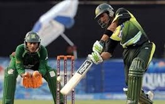 Shoaib Malik 4 sixes and half century vs South Africa