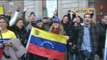 Venezolanos celebran en Barcelona la victoria de la oposición al chavismo