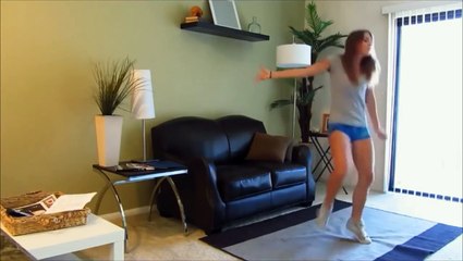 Она прекрасна, можно смотреть вечно КРУТАЯ!