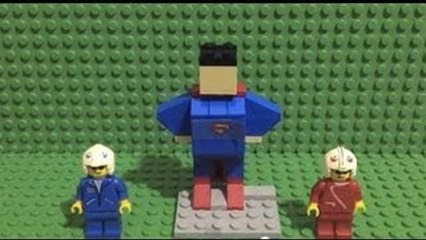 Monthly Build LEGO: Superman Mini Model