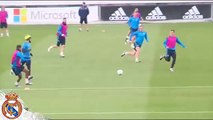 Taconazo de Gareth Bale como Cristiano Ronaldo en el entrenamiento • 2015