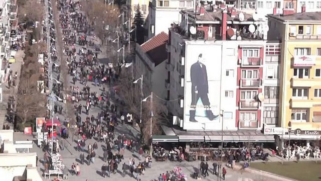 KOSOVA SHTON MASAT KUNDER TERRORIZMIT, MUSTAFA MBLEDH KESHILLIN E SIGURISE LAJM