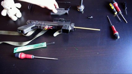AIRSOFT - Démontage grease gun M3A1