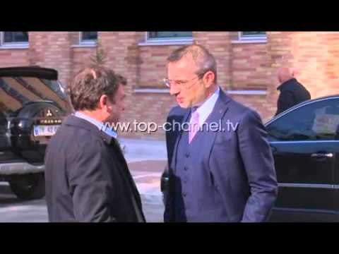 Shtyhet Kongresi i PS? Rama mbledh koordinatorët - Top Channel Albania - News - Lajme