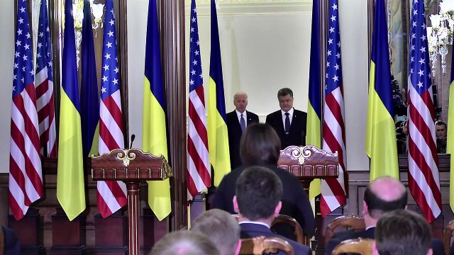 Biden tells Russia to fulfill Ukraine peace deal, return Crimea