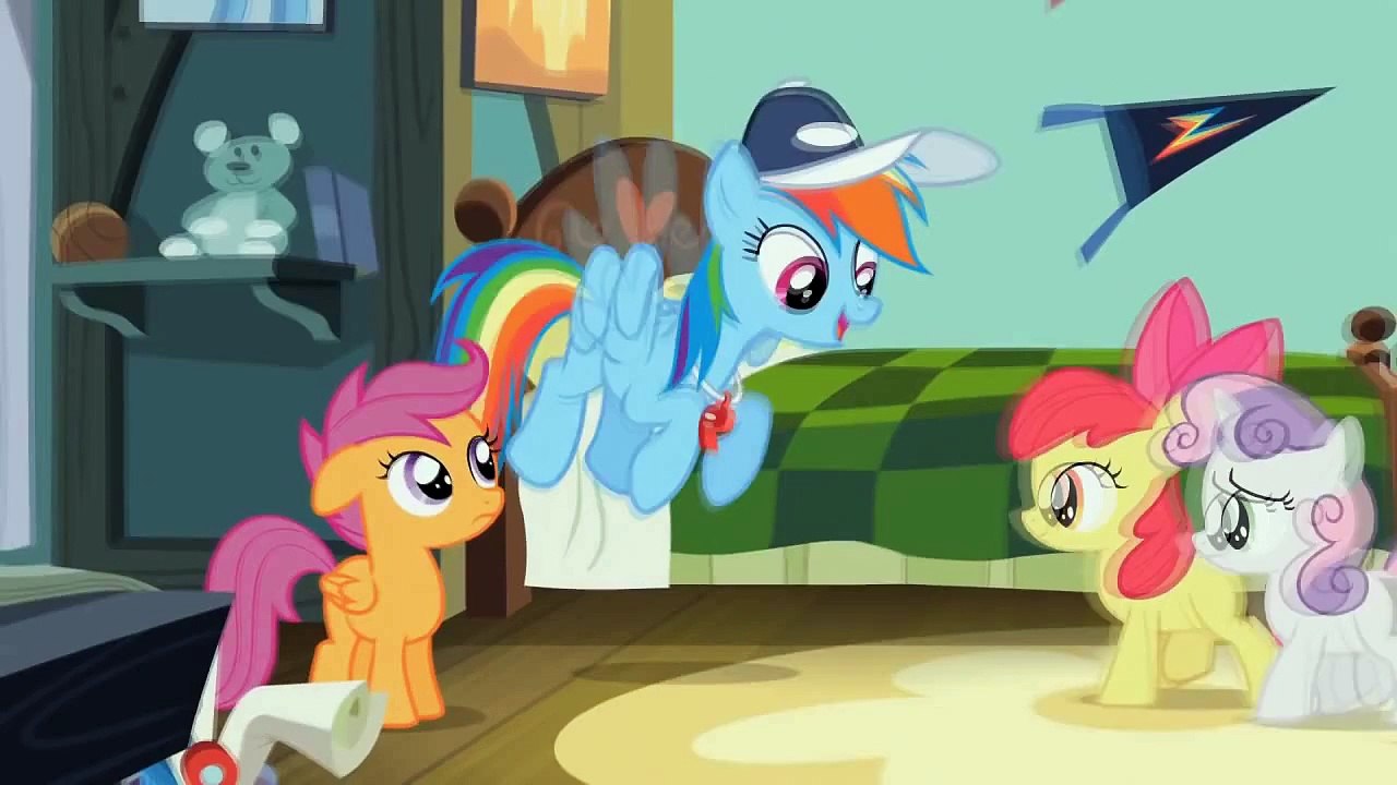 MLP: FiM Rainbow Dash Encourages Scootaloo Flight To The Finish [HD]