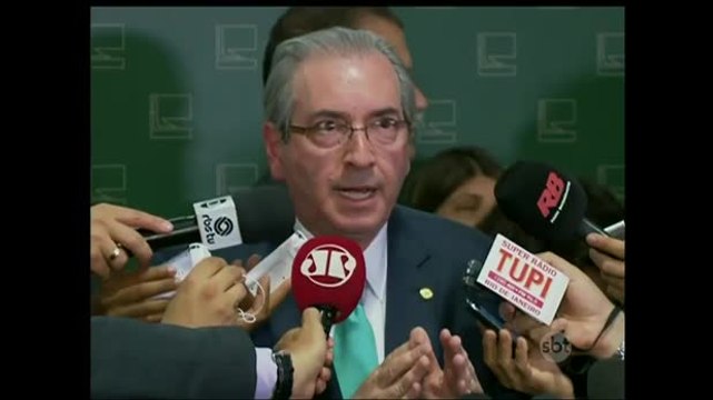 Cunha adia instalação da comissão que vai analisar pedido de impeachment