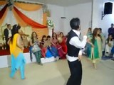 Outstanding Pakistani wedding dance on Pujabi bhangra song