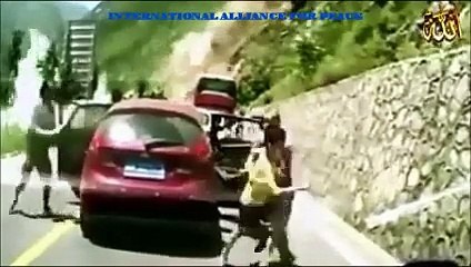 "Everyone upon the earth will perish" - كُلُّ مَنْ عَلَيْهَا فَانٍ