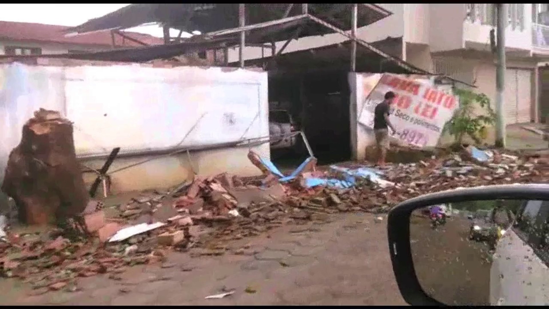 Internauta filma destruição em São Gabriel da Palha