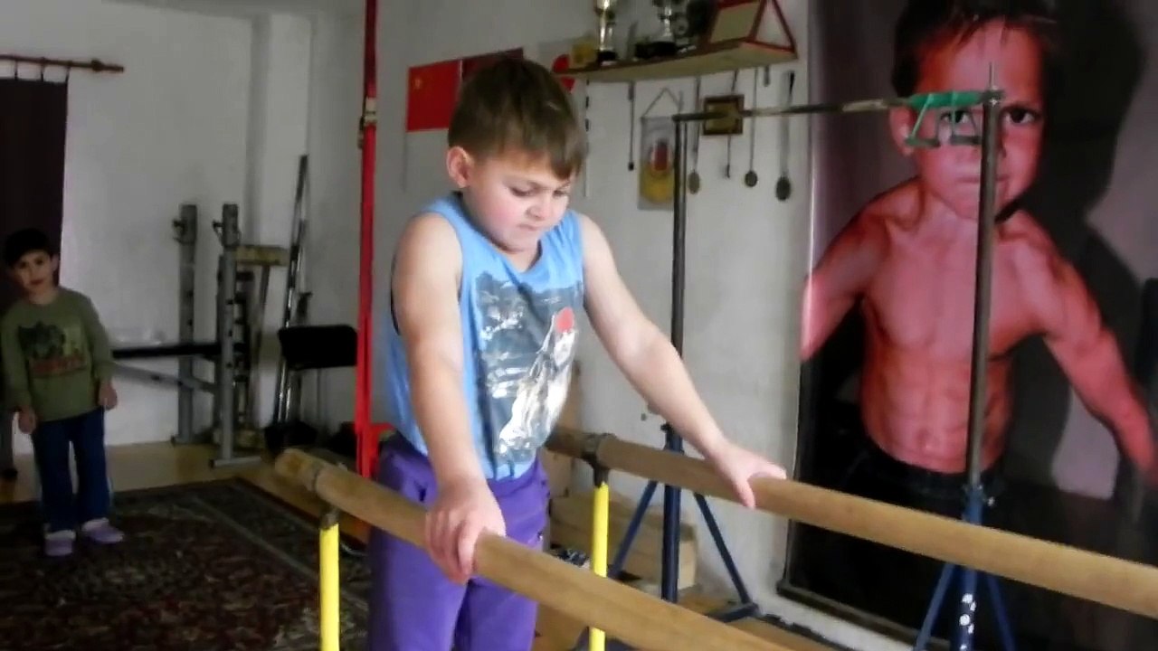 for the huge request of new video ,Giuliano present 2014 plache on parallel bars