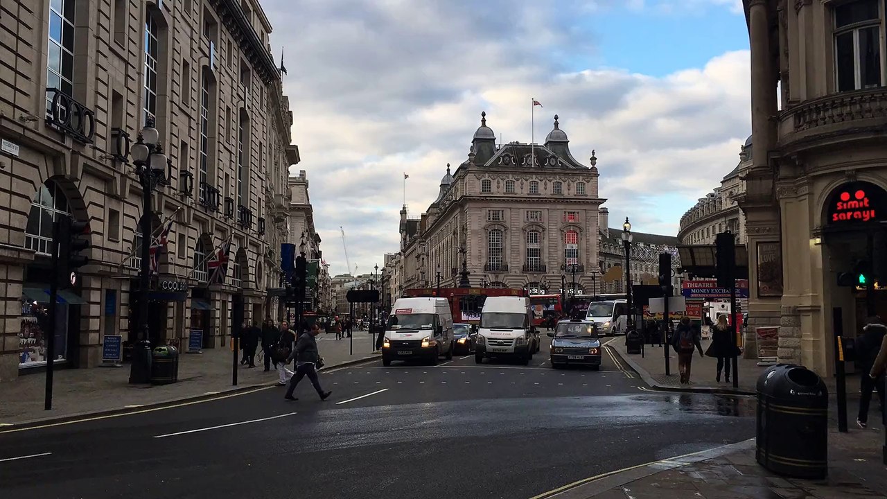 Piccadilly Circus Time Lapse