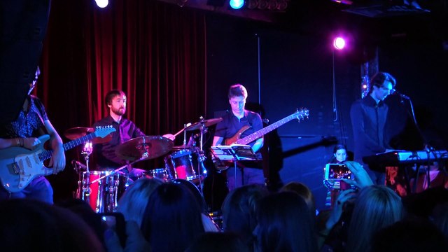 Intro, «А зима будет большая», «Человек» А.Бон (Москва, «16 тонн», 6.12.2015) (Lucky Cola)