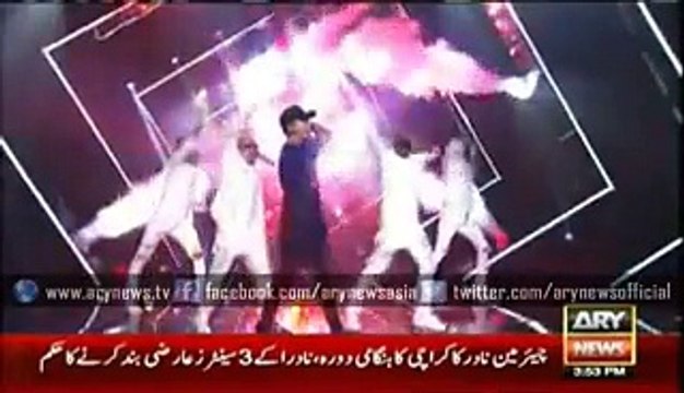 Taylor swift won 4 awards in MTV AWARDS