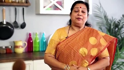 Green Mutton Curry - Post Pregnancy & Iron Rich - Healthy Indian Recipe by Archana in Marathi